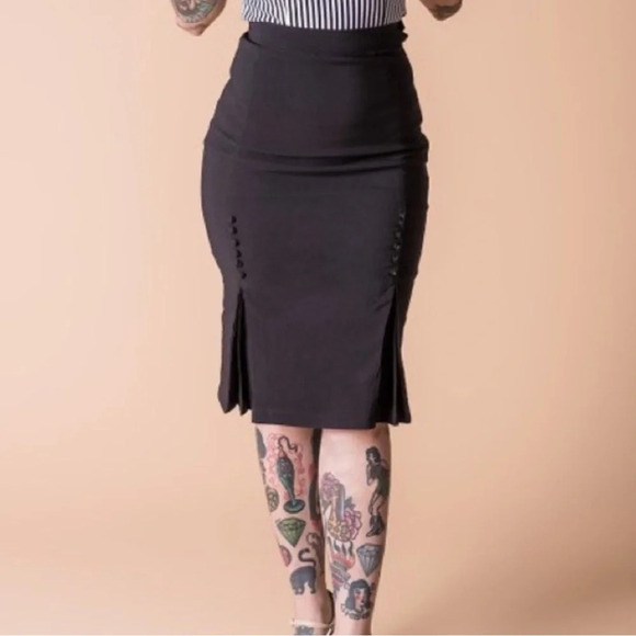 Tatyana Catwalk High Waist Pencil Skirt with Button Detail, Black, Small, EUC - Picture 1 of 8